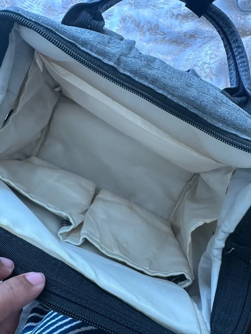 MOMIGO Breast Pump Backpack - Cooler and Moistureproof Bag